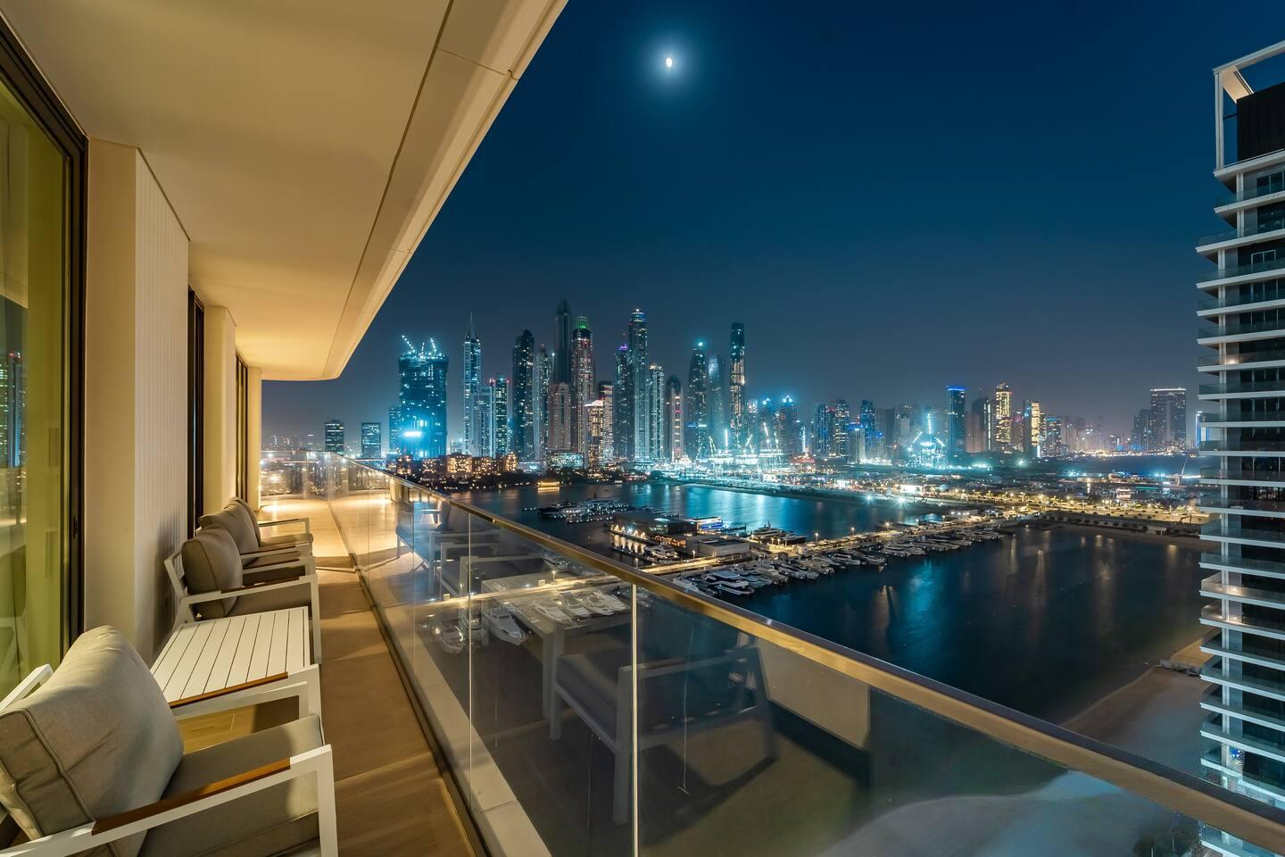 Skyscraper against blue sky