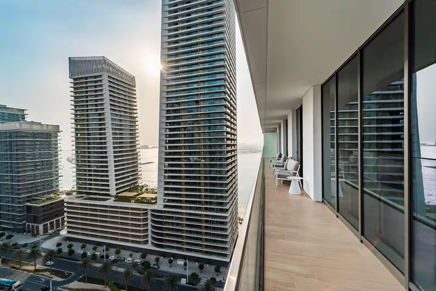 Skyscraper in outdoor urban structure